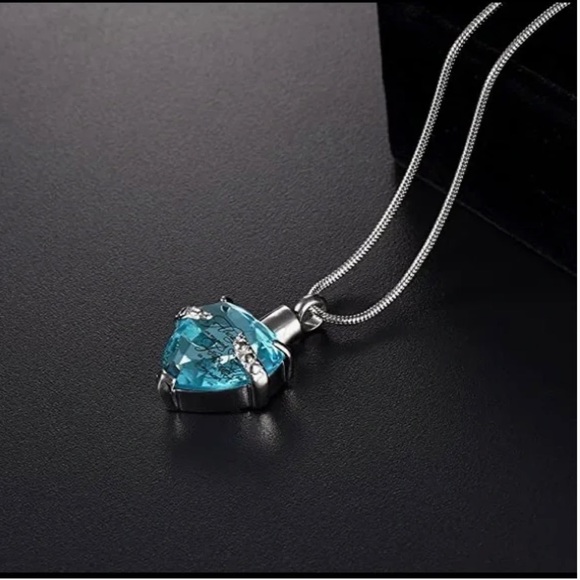 Cremation Urn Necklace for Ashes Always in My Heart Jewelry - Picture 1 of 7